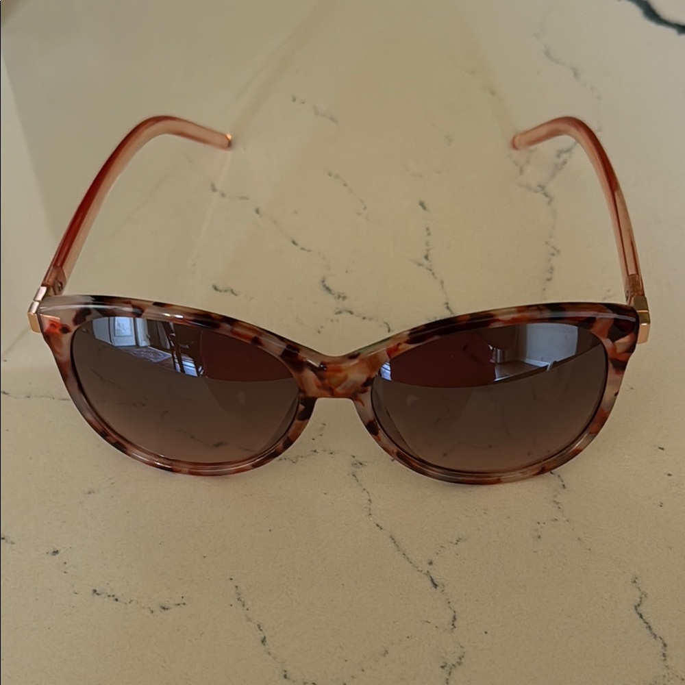 LOFT Outlet Women's Tortoiseshell Sunglasses OS NWOT - Picture 11 of 16